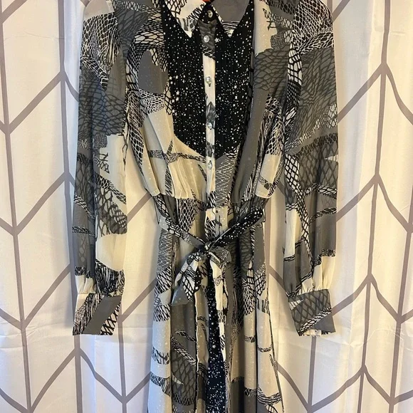 Kirna Zabete for Target Black and White Long Sleeve Dress - Picture 1 of 2